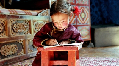 Hang Của Chú Chó Vàng (The Cave of the Yellow Dog)