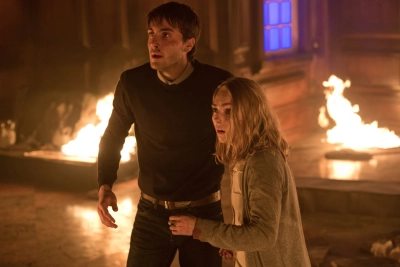 Hành Lang Bí Ẩn (Down a Dark Hall)