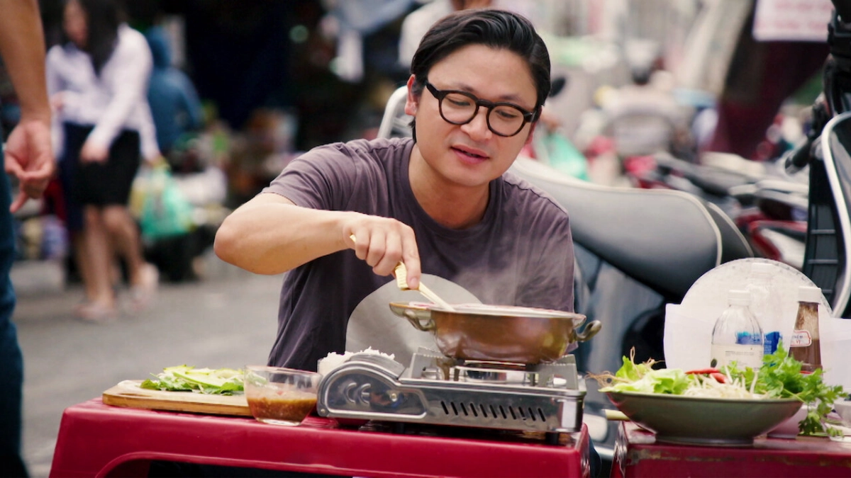 Luke Nguyễn trên chuyến tàu Bắc Nam (Luke Nguyen's Railway Vietnam)