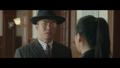 Mãnh Hổ Ngửi Tường Vi: Độc Hành Kỳ Đạo (Tiger And Flower: The Man In Paintings)