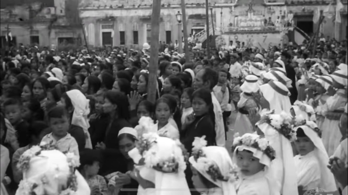 Ngày Lễ Thánh (The Holy Day)