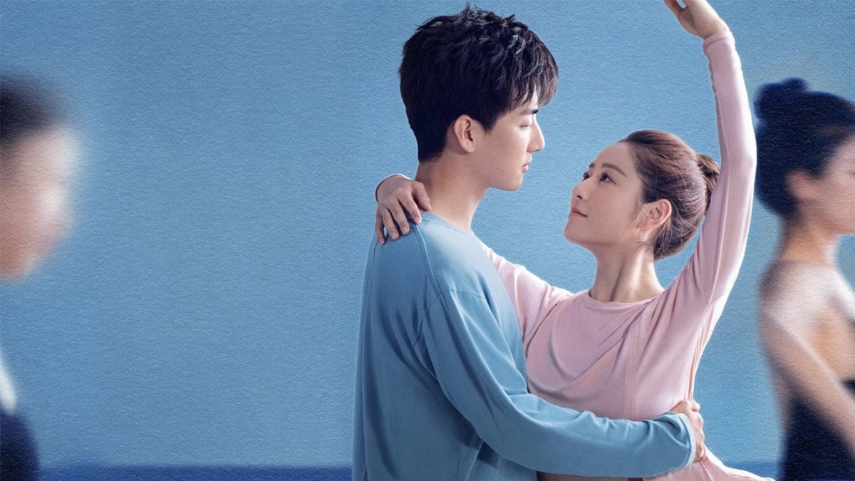 Nhón Chân Để Đến Gần Người (Just Dance)