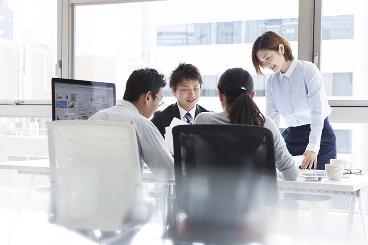 Quản lý sử dụng nhân viên nữ (Managers Use Of Female Employees)