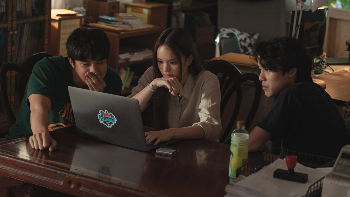 Satu: Tín đồ (Phần 2) (The Believers (Season 2))