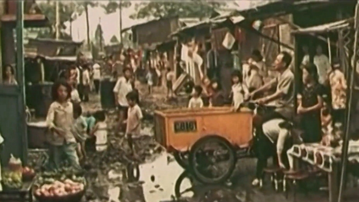 Thành Phố Lúc Rạng Đông (The City at Sunrise)