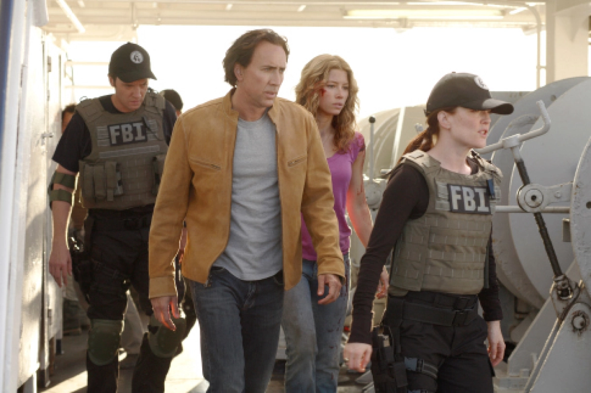 Thấy Rõ Tương Lai (Next)