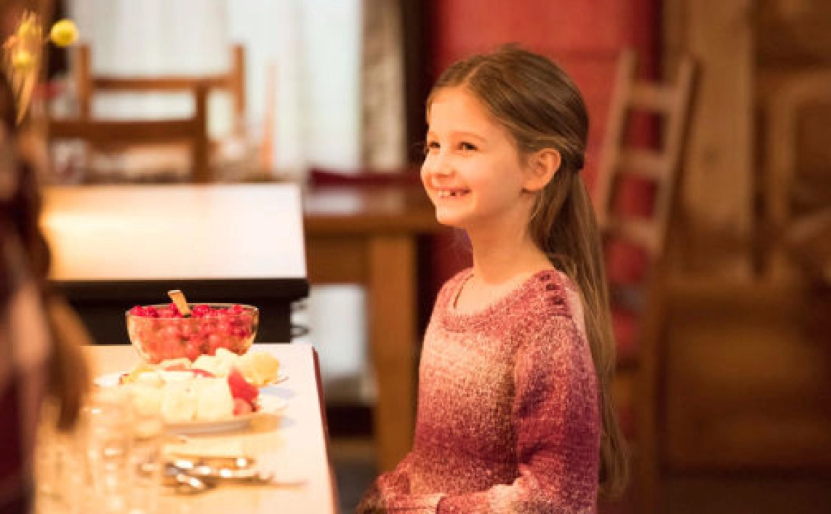 Thiên Thần Trong Tuyết (Angels in the Snow)