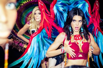 Thời Trang Nội Y Của Victoria's Secret 2016 (The Victoria's Secret Fashion Show 2016)