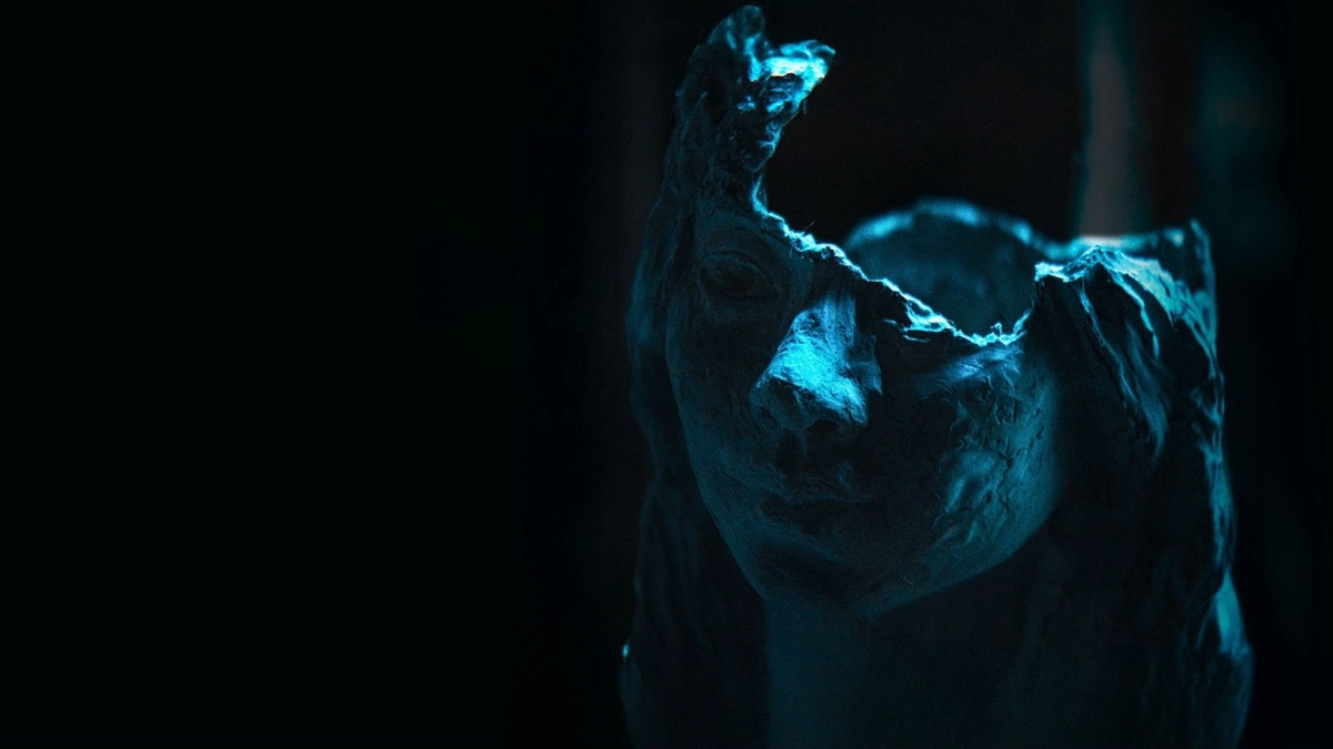 Trái Tim Què Quặt (Crooked Heart)