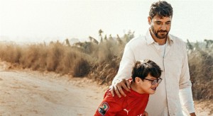 Trong tình yêu... và cuộc sống (Love, Life & Everything in Between)