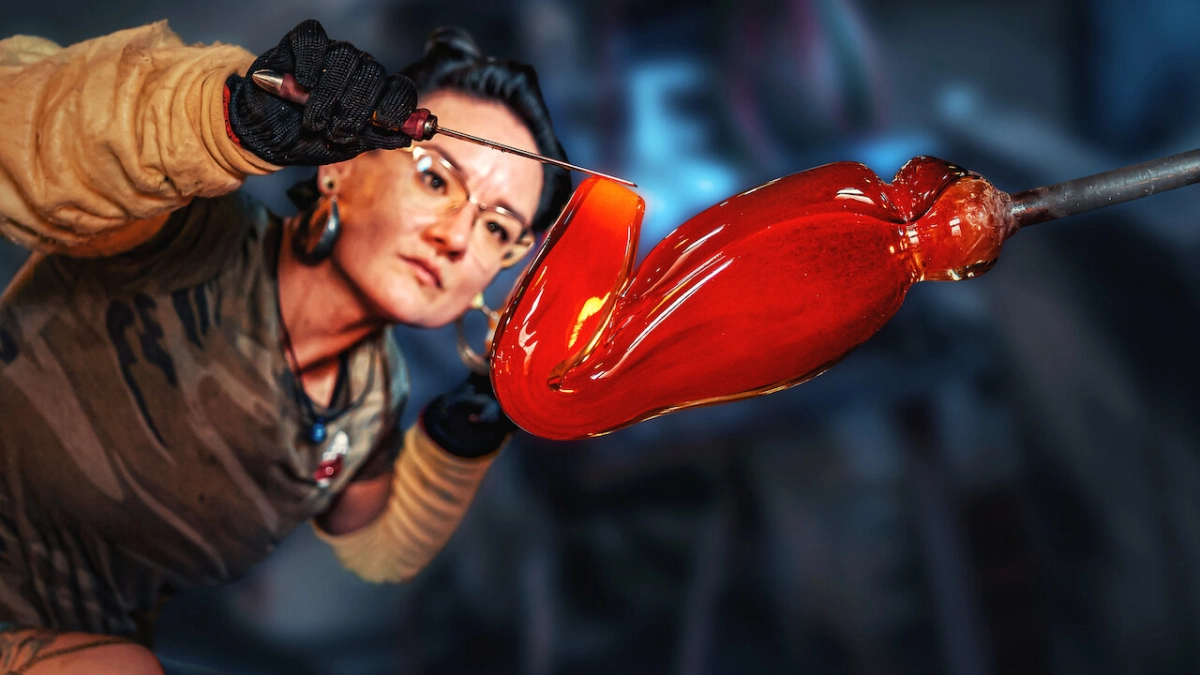 Tuyệt phẩm thủy tinh (Phần 3) (Blown Away (Season 3))