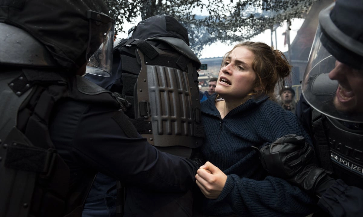 Và ngày mai, cả thế giới (And Tomorrow the Entire World)