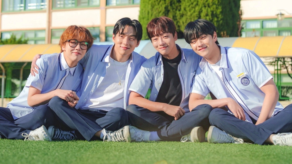 Vùng tình yêu đầu tiên (Love For Love's Sake)