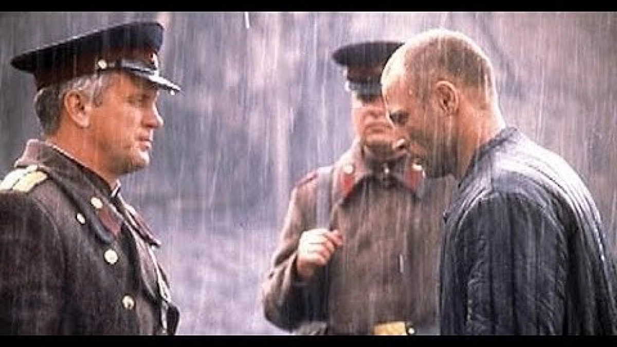 Vượt Ngàn Dặm Xa (As Far As My Feet Will Carry Me)